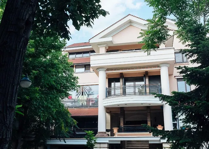 Francesca Residence
