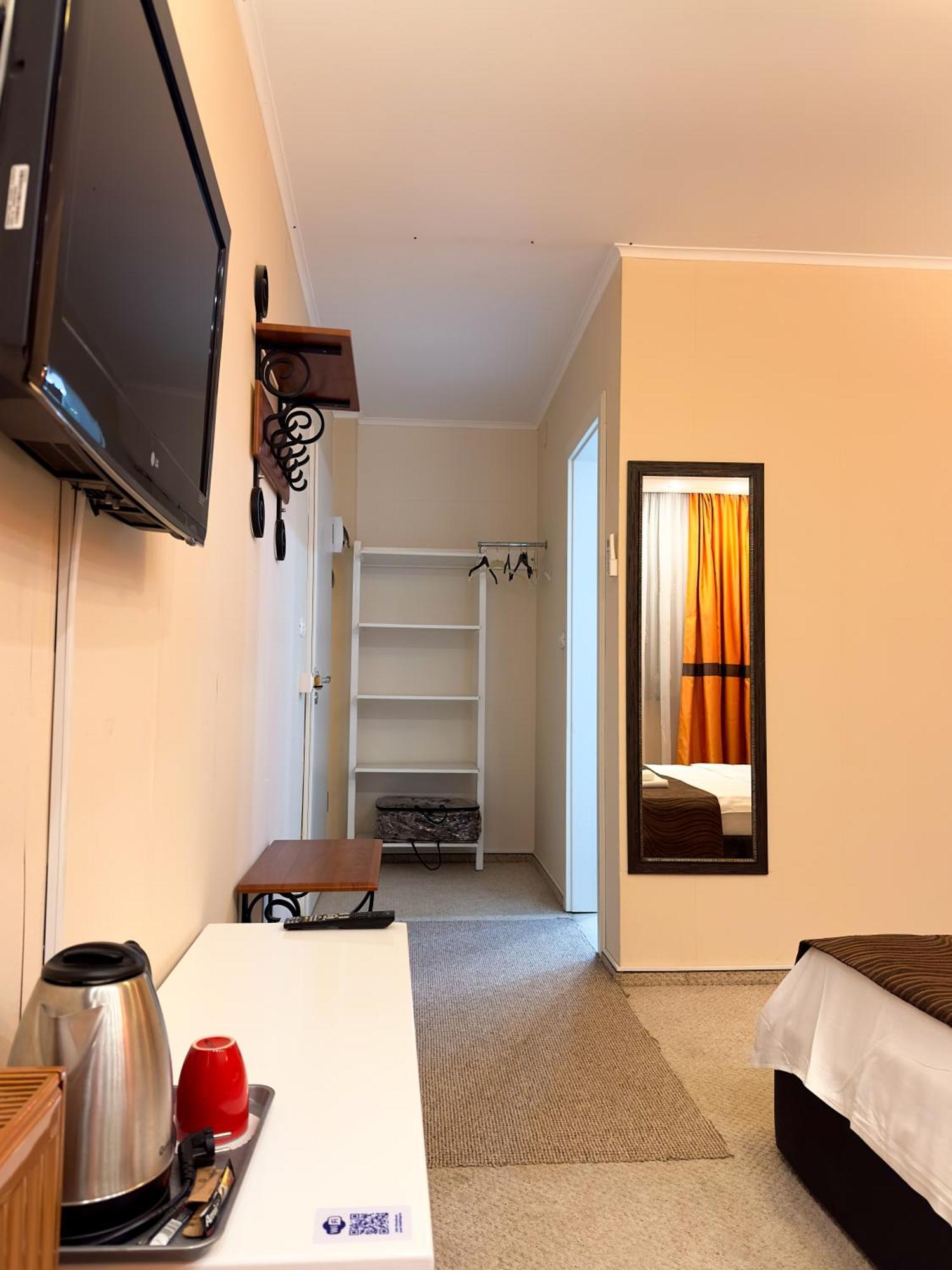 Francesca Aparthotel